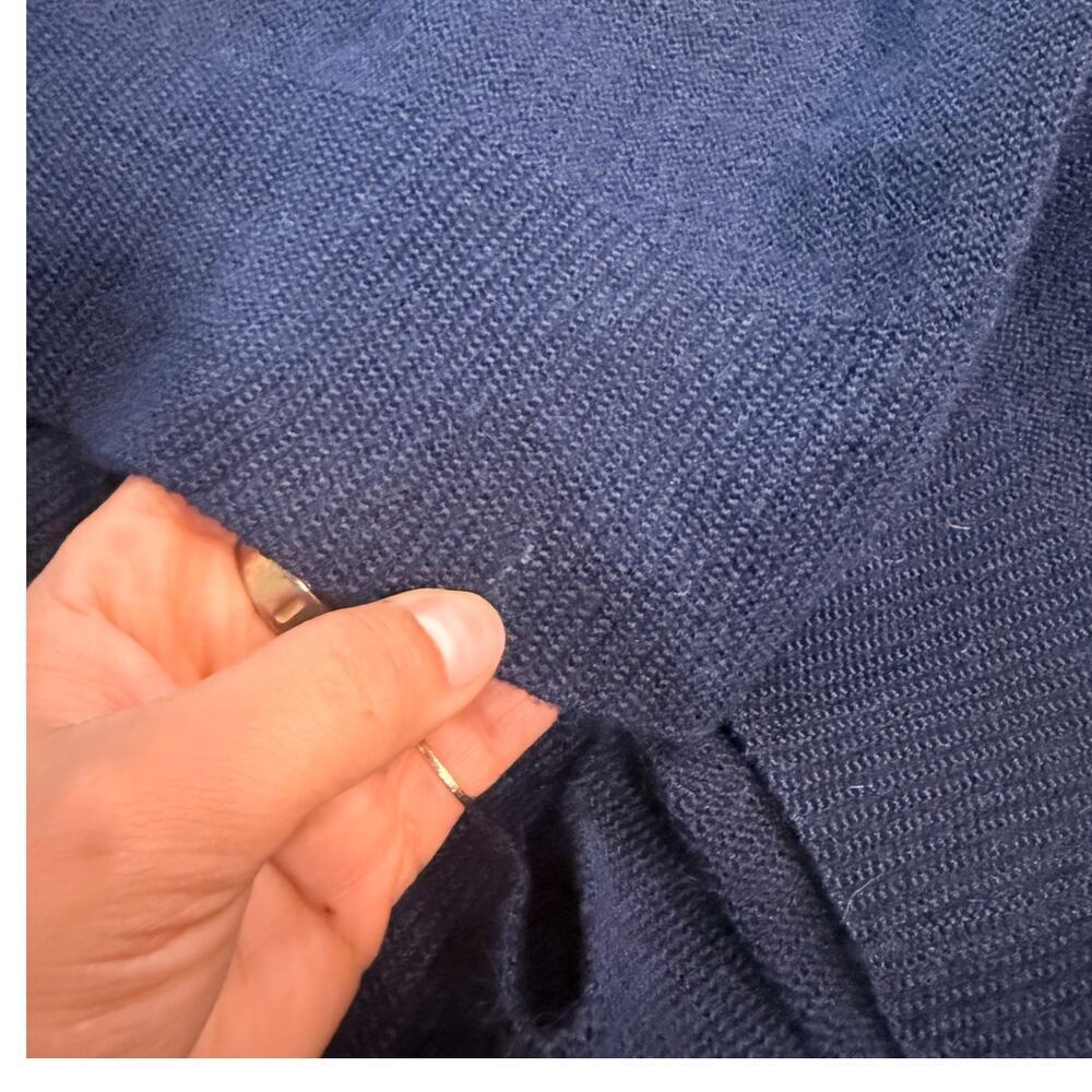 Vintage Brioni Pure Alpaca V-neck Sweater - Picture 7 of 7